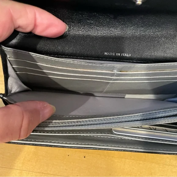 Authentic Chanel Camelia long wallet. - Picture 5 of 14